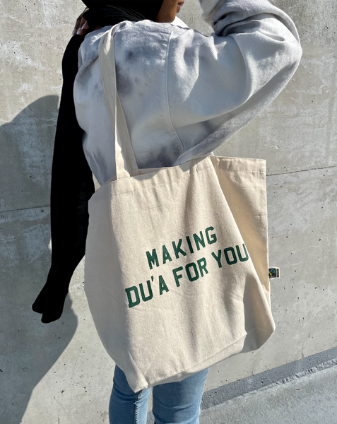 Making Du'a for you tote bag
